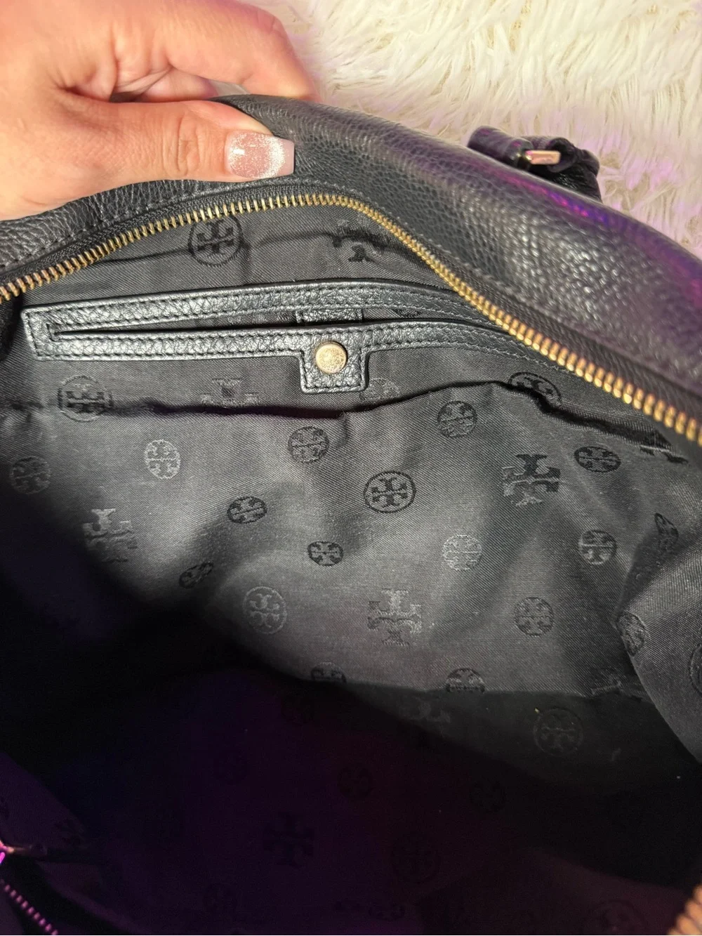 Tory Burch Thea Medium Black Slouchy Pebbled Leather Satchel Embossed Logo Gold